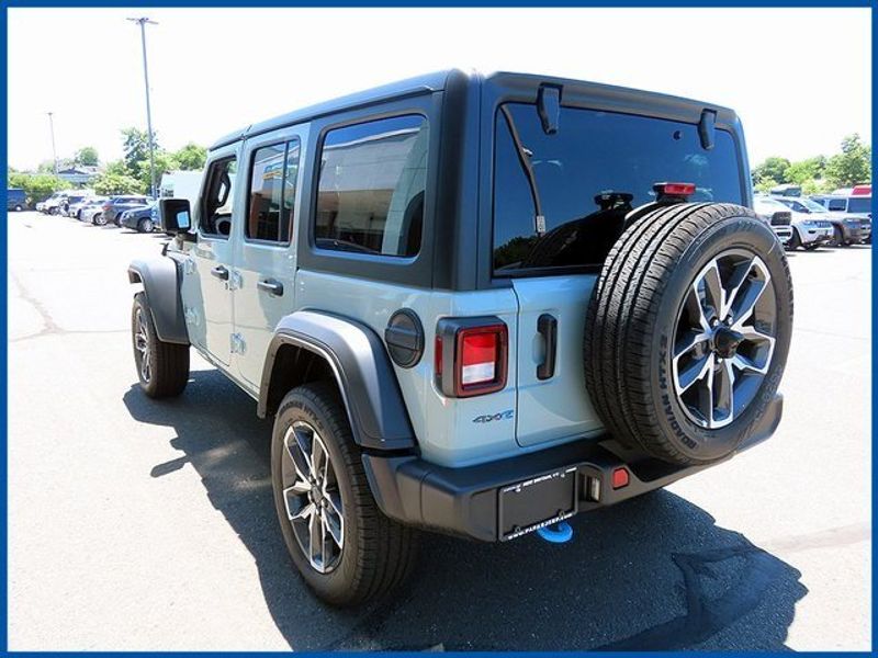 2024 Jeep Wrangler 4xE Sport S 4xeImage 5