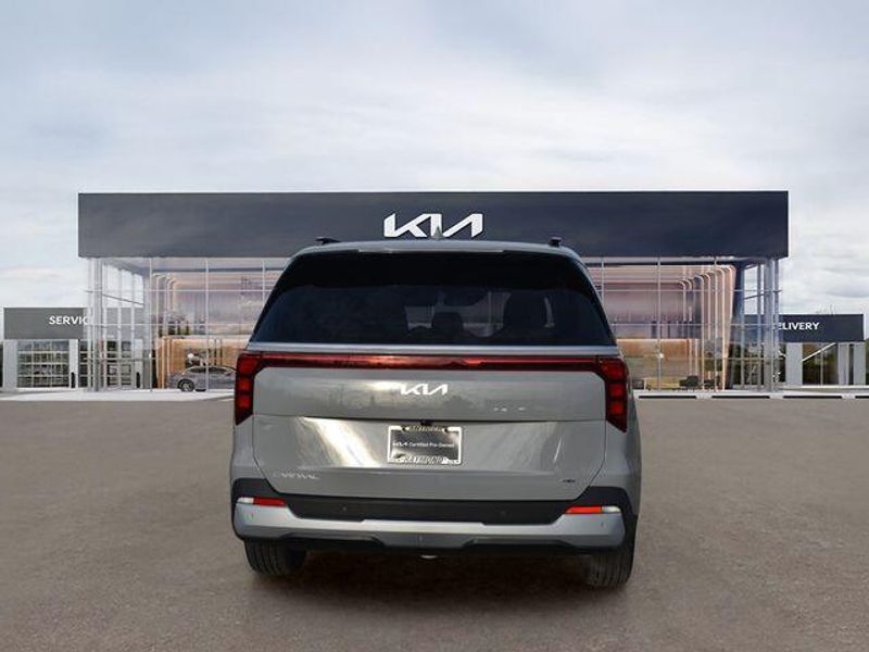 New 2026 Kia Carnival Hybrid EXImage 5