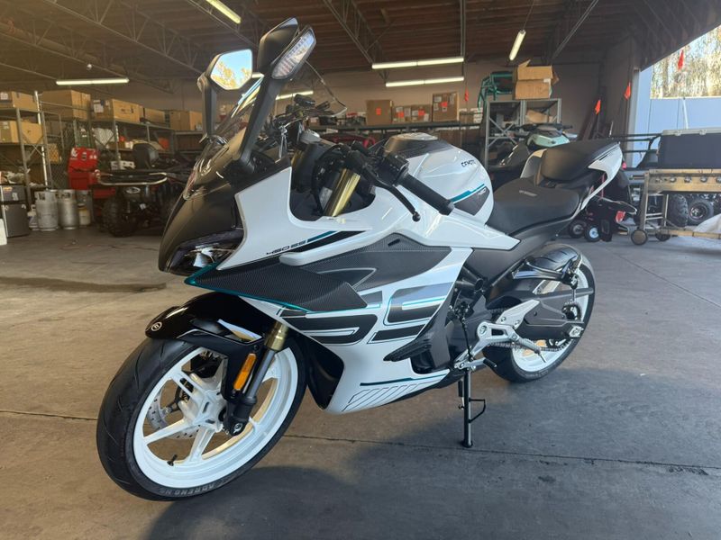 New 2026 CFMOTO 450SS Image 8