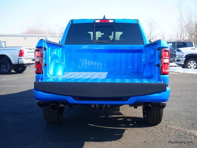 New 2026 RAM 1500 Laramie Crew Cab 4x4 5'7' Box