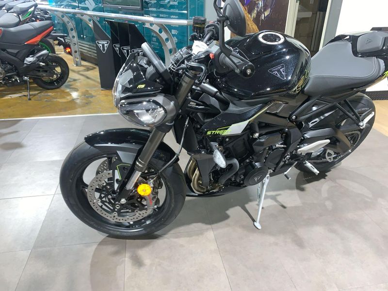 New 2025 Triumph STREET TRIPLE 765 RS Image 15