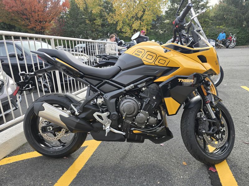 New 2026 Triumph Tiger Sport 800 Image 1