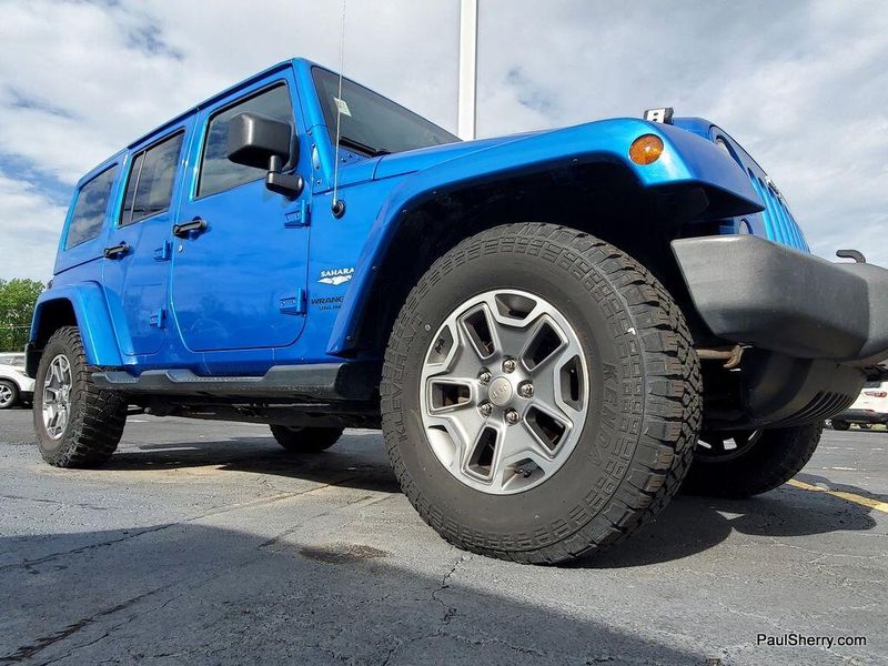2015 Jeep Wrangler Unlimited SaharaImage 6