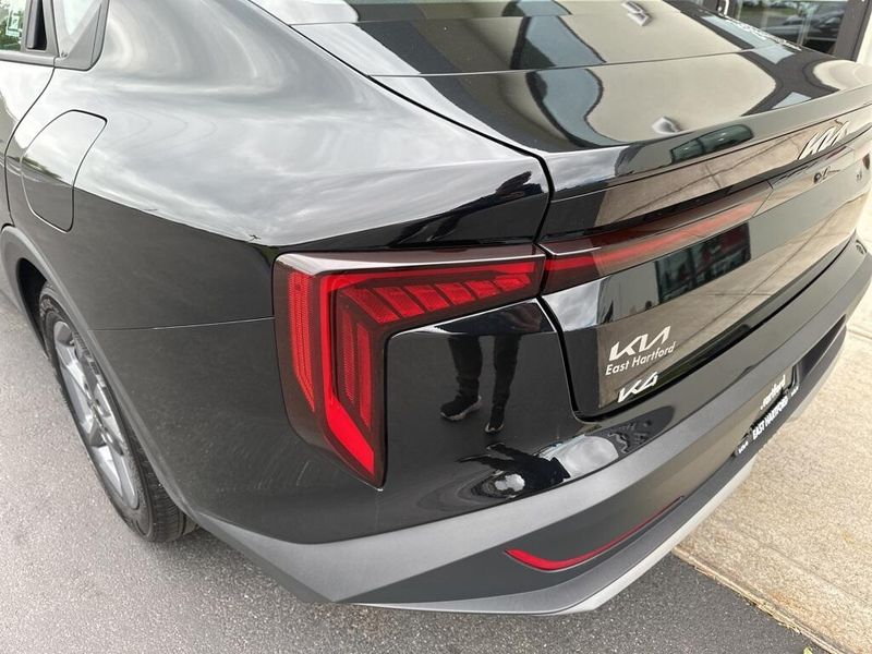 2025 Kia K4 LXSImage 9