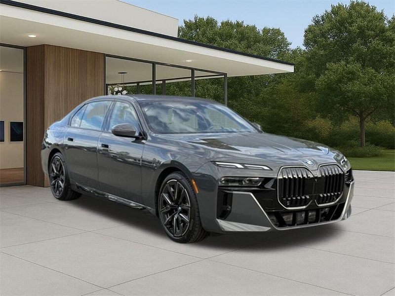 Used 2025 BMW 7 Series 760i xDriveImage 6