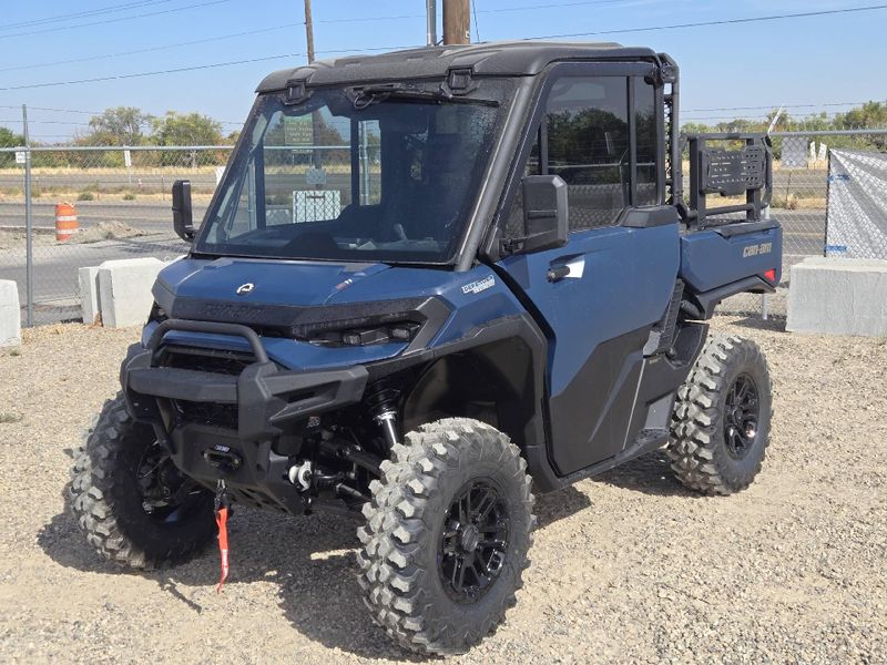 New 2027 Can-Am DEFENDER XU LTD HD11 Image 2