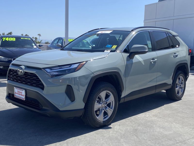 2023 Toyota RAV4 XLEImage 8