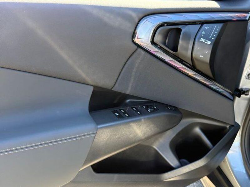 Used 2025 BMW X3 30 xDriveImage 18