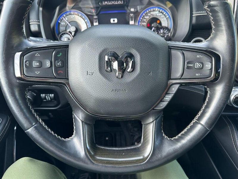 2022 Ram 1500 Limited photo 3