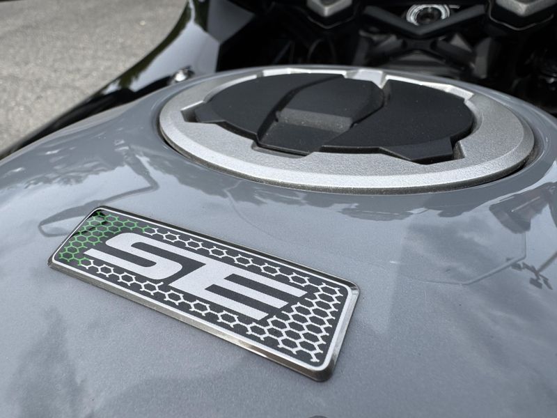 2021 Kawasaki Versys 1000 SE LT 