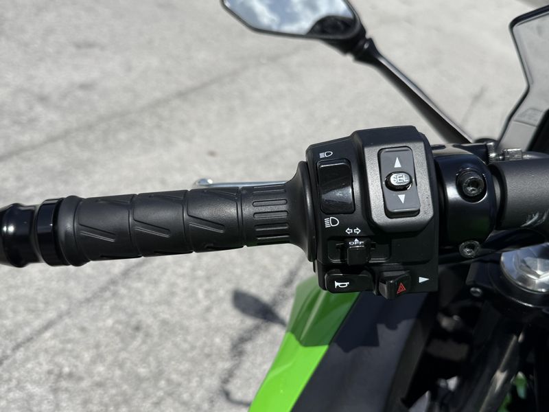 2025 Kawasaki Ninja 650 KRT Edition ABS
