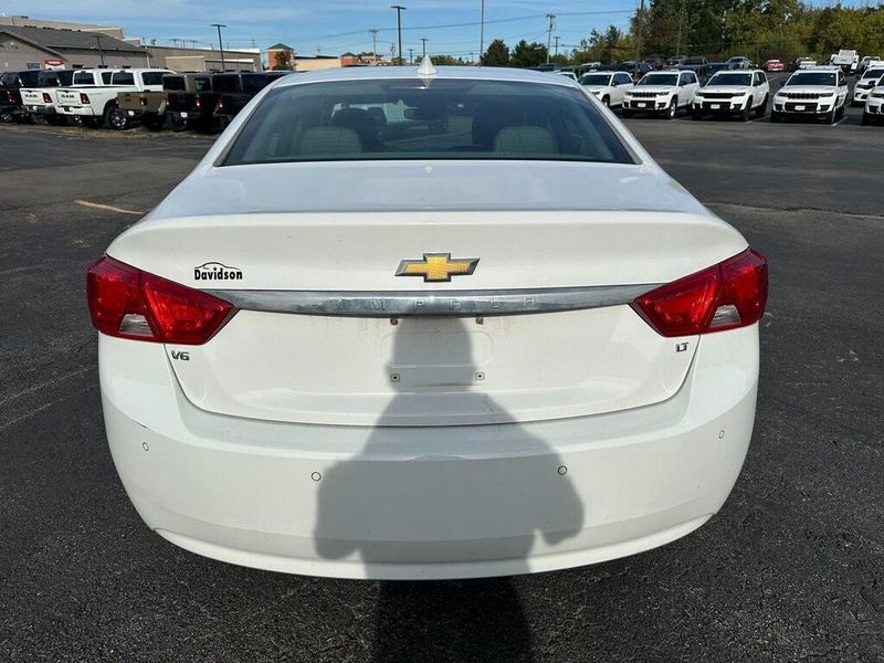 2015 Chevrolet Impala 2LT photo 13