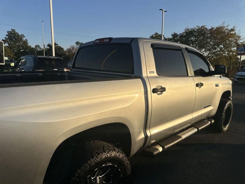 2016 Toyota Tundra 4WD Truck SR5Image 7