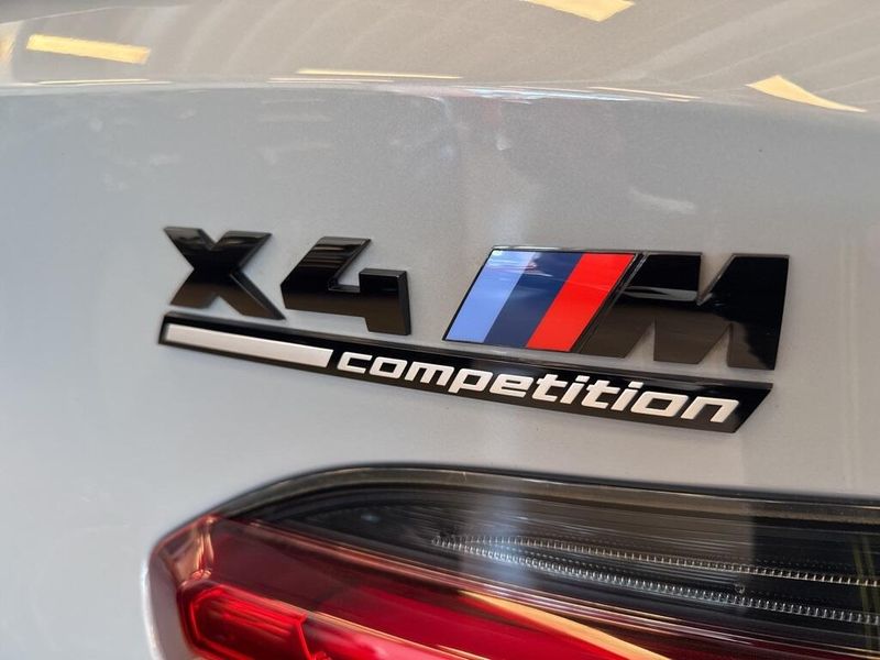 2022 BMW X4 M CompetitionImage 9