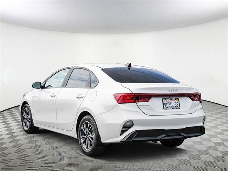 2023 Kia Forte LXSImage 6