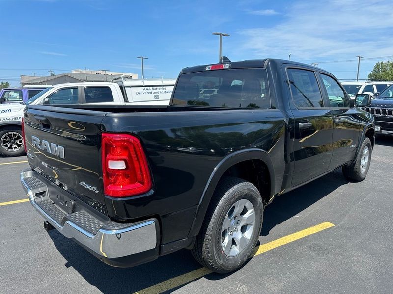 2025 RAM 1500 Big Horn Crew Cab 4x4 5