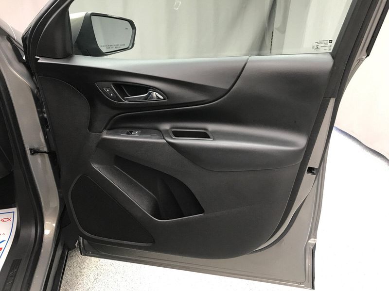 2018 Chevrolet Equinox LTImage 15