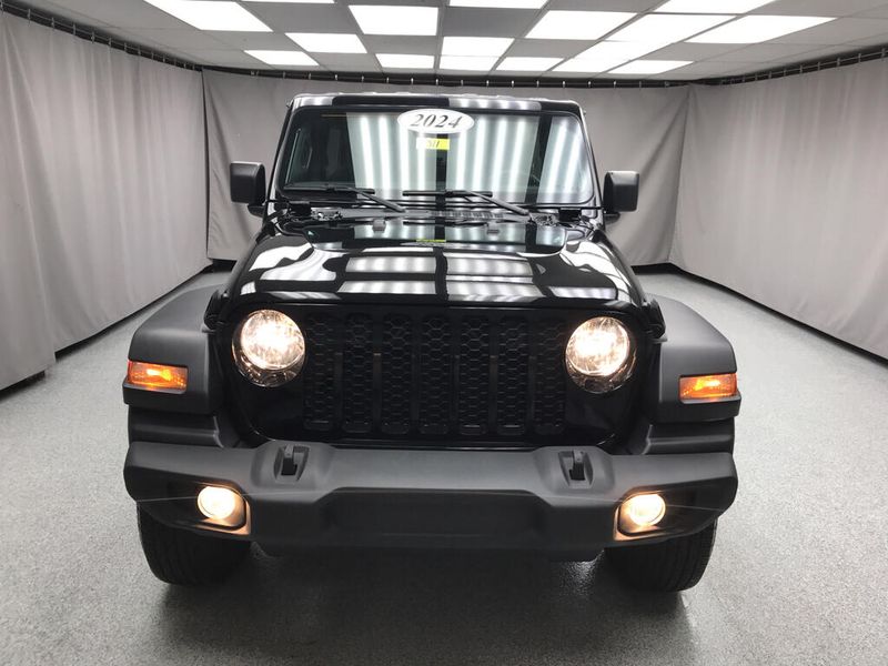 Used 2024 Jeep Wrangler Sport SImage 6
