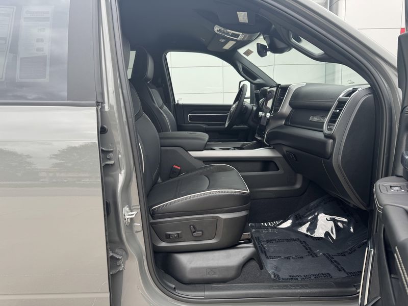 New 2025 RAM 2500 LaramieImage 13