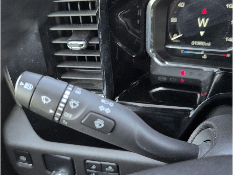 Used 2025 GMC Sierra 1500 SLTImage 28