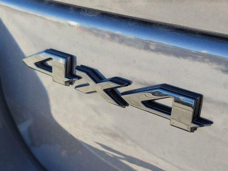 New 2026 Jeep Grand Cherokee Laredo Altitude 4x4