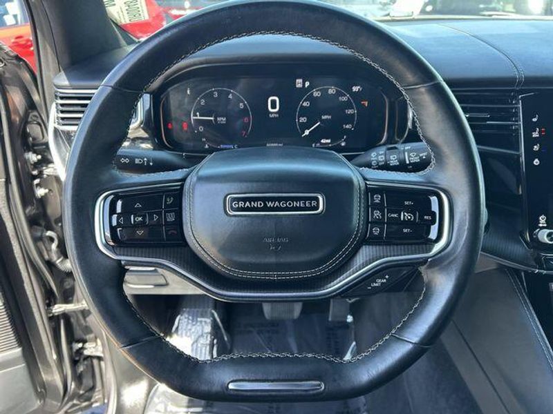 2024 Jeep Grand Wagoneer L Series II ObsidianImage 23