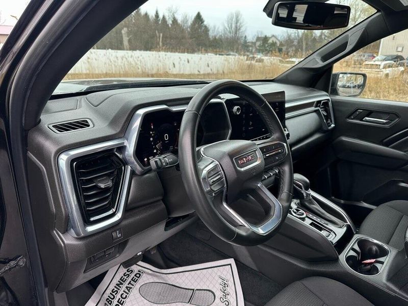 2023 GMC Canyon ElevationImage 21