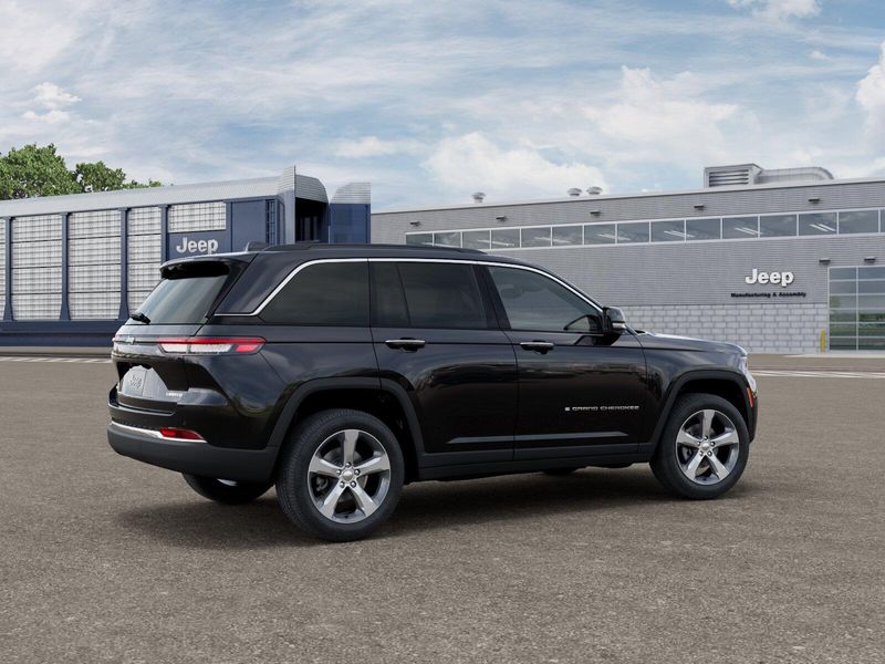New 2026 Jeep Grand Cherokee Limited 4x4Image 4