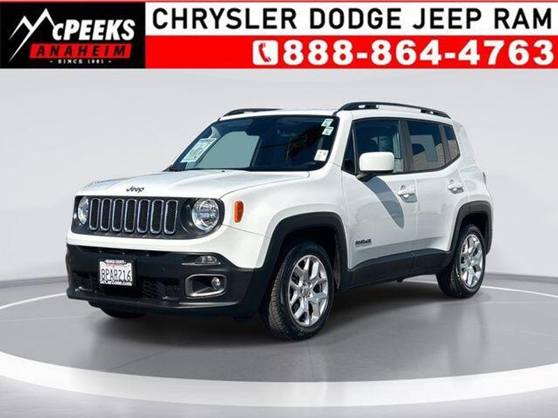 Used 2018 Jeep Renegade LatitudeImage 1