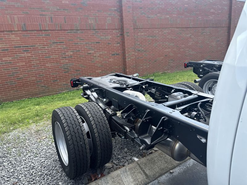 2025 RAM 4500 Tradesman Chassis Crew Cab 4x4 60