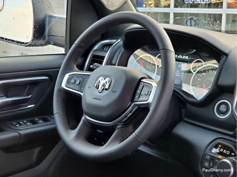 New 2026 RAM 1500 Big Horn Crew Cab 4x4 5'7' Box