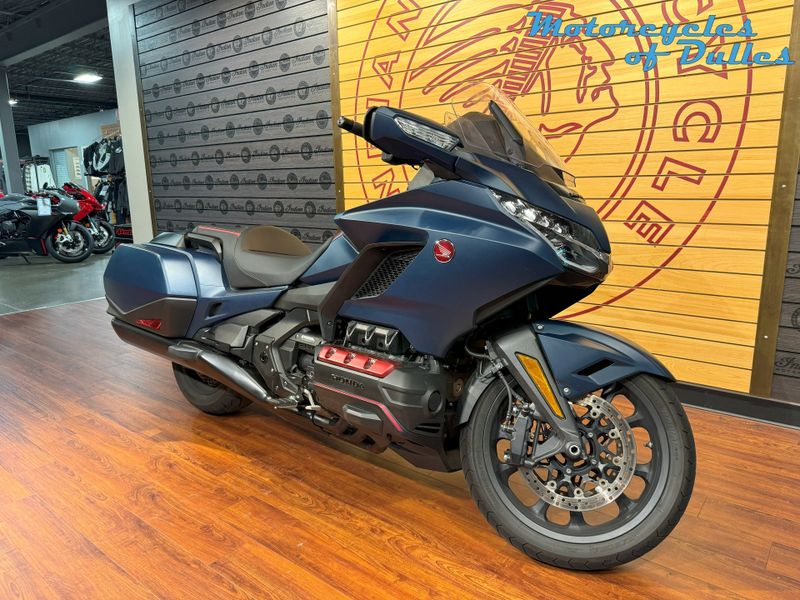 2022 Honda Gold Wing DCT Image 2