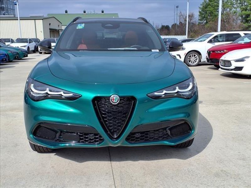 2025 Alfa Romeo StelvioImage 8