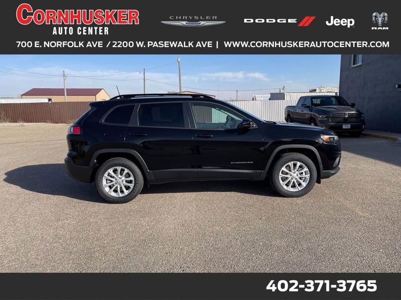 2022 Jeep Cherokee Latitude Lux 4x4Image 1