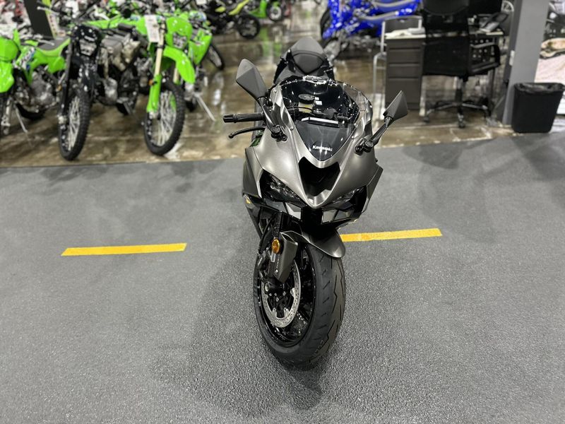 New 2026 Kawasaki NINJA ZX-6R ABS Image 12