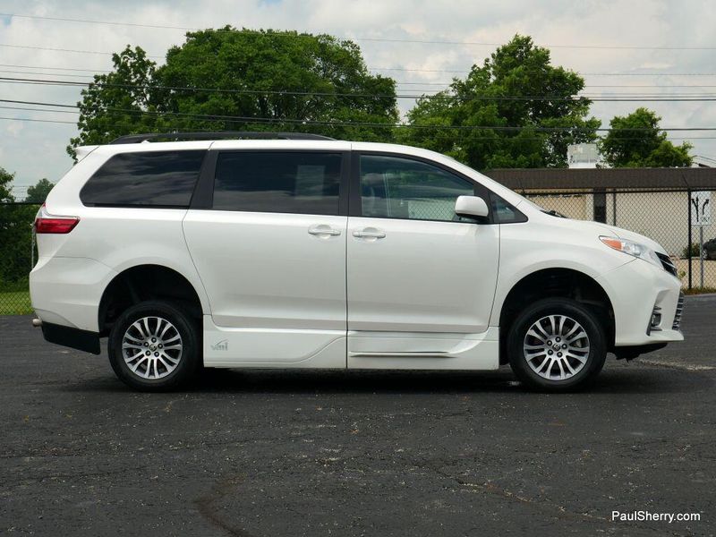 Used 2020 Toyota Sienna XLEImage 51