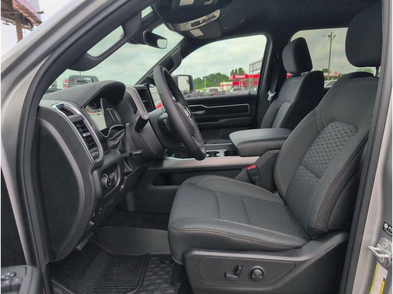 2025 RAM 1500 Big Horn Crew Cab 4x4 5
