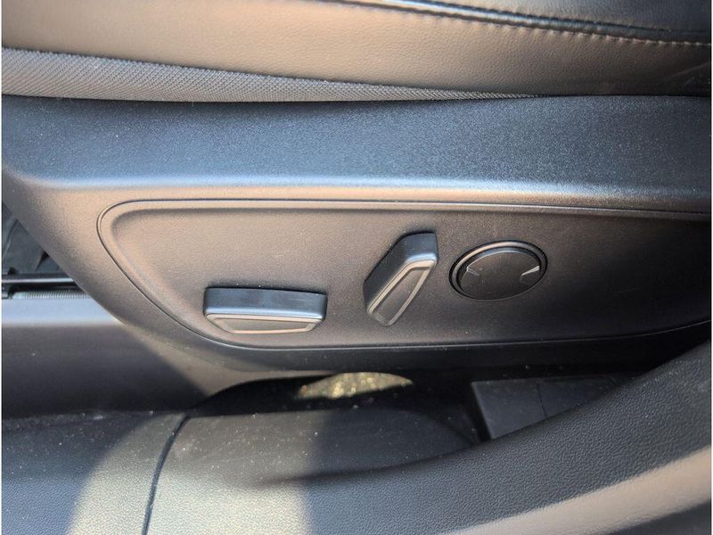 Used 2024 Ford Escape ST-LineImage 11