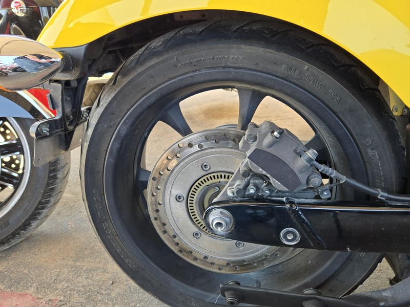 USED 2022 HONDA FURY BASE Image 5