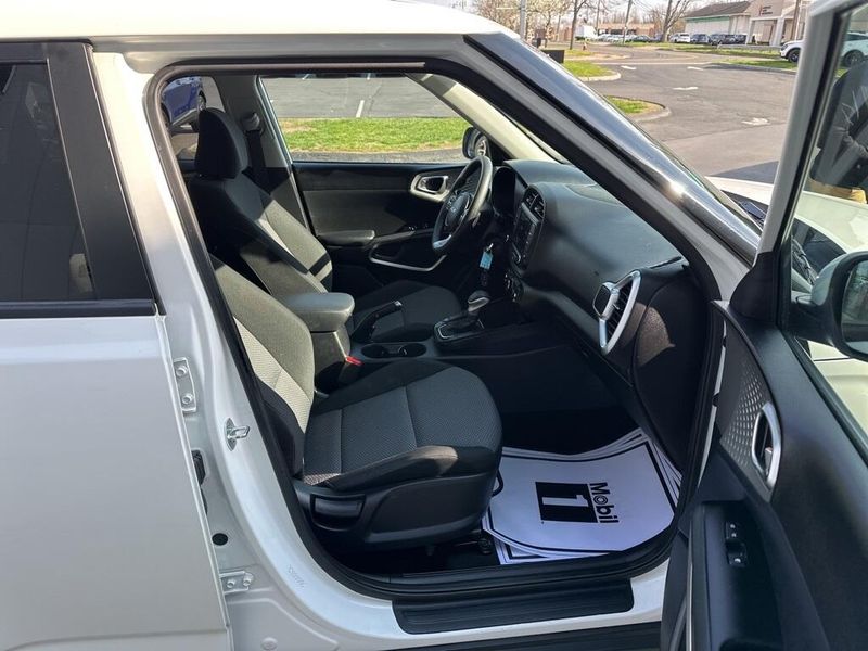 2023 Kia Soul LXImage 15