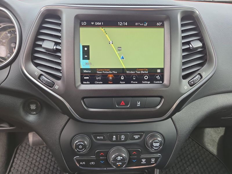 2022 Jeep Cherokee Trailhawk photo 26