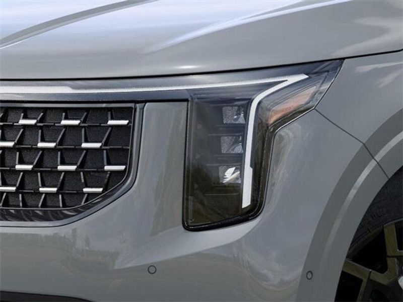 2025 Kia Carnival SXImage 10