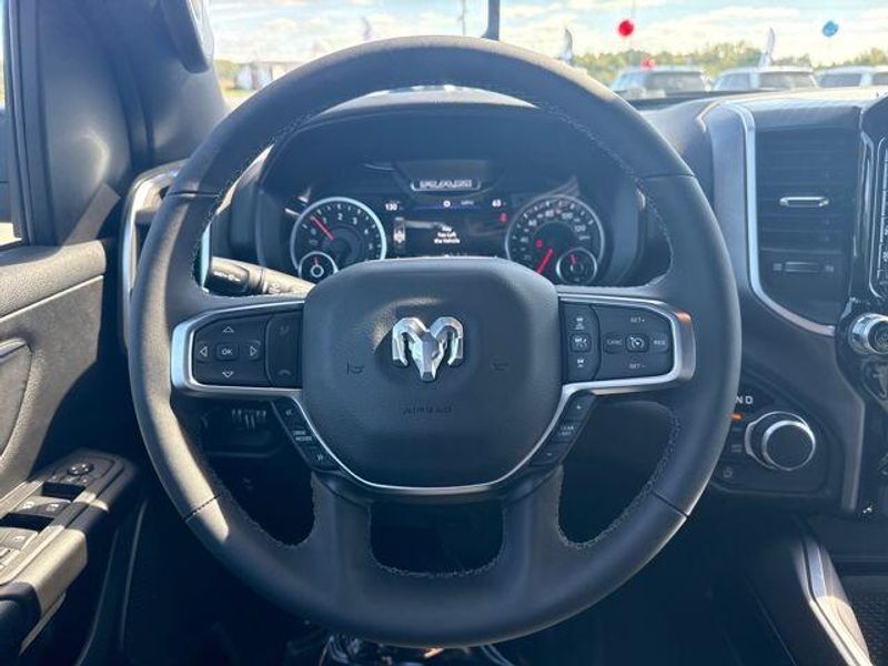 2025 RAM 1500 Big Horn Crew Cab 4x4 5'7' Box