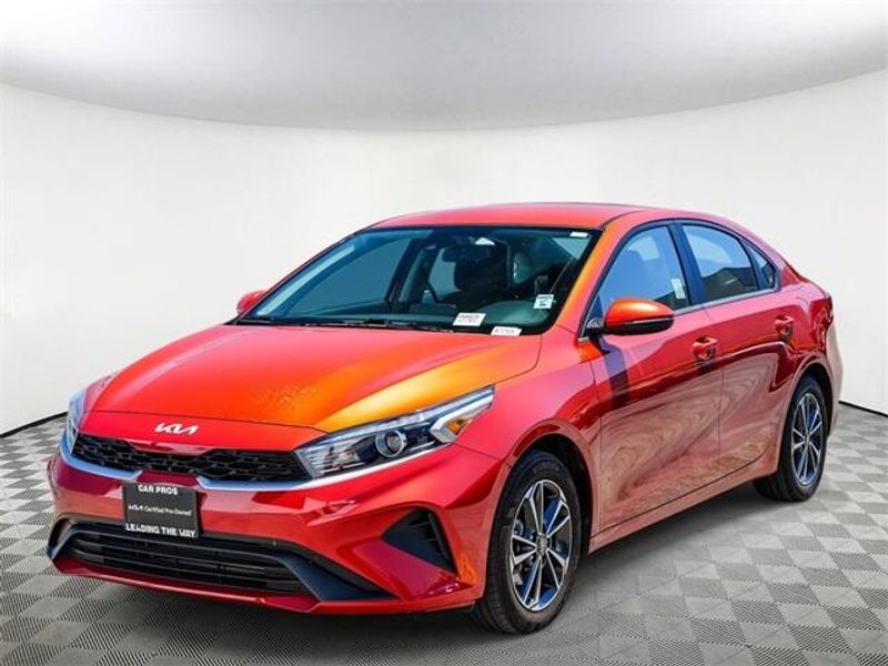 2024 Kia Forte LXSImage 5
