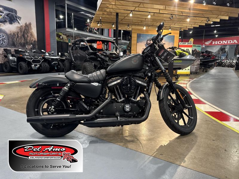 Used 2022 Harley-Davidson SPORTSTER IRON 883 Image 1