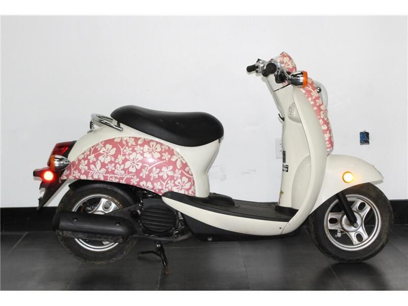 Used 2007 Honda Metropolitan Image 1