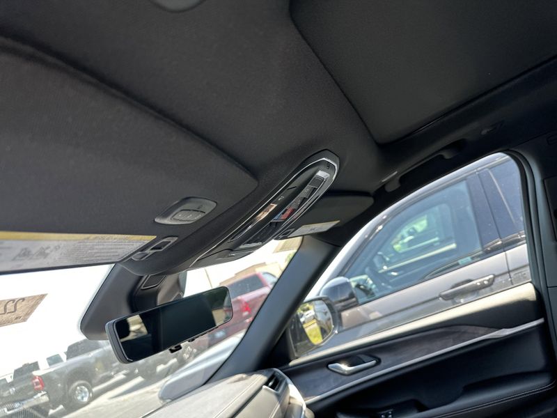 New 2025 Jeep Grand Cherokee L Limited 4x4Image 36