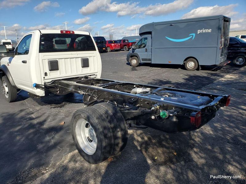 2026 Ram 5500 Tradesman photo 3