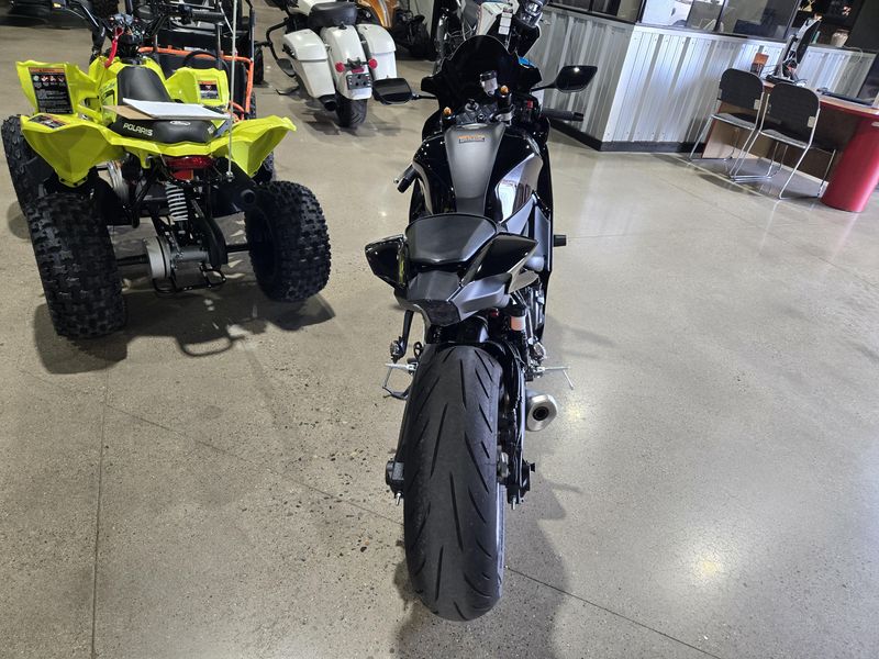 Used 2024 Yamaha YZFR7 Image 7
