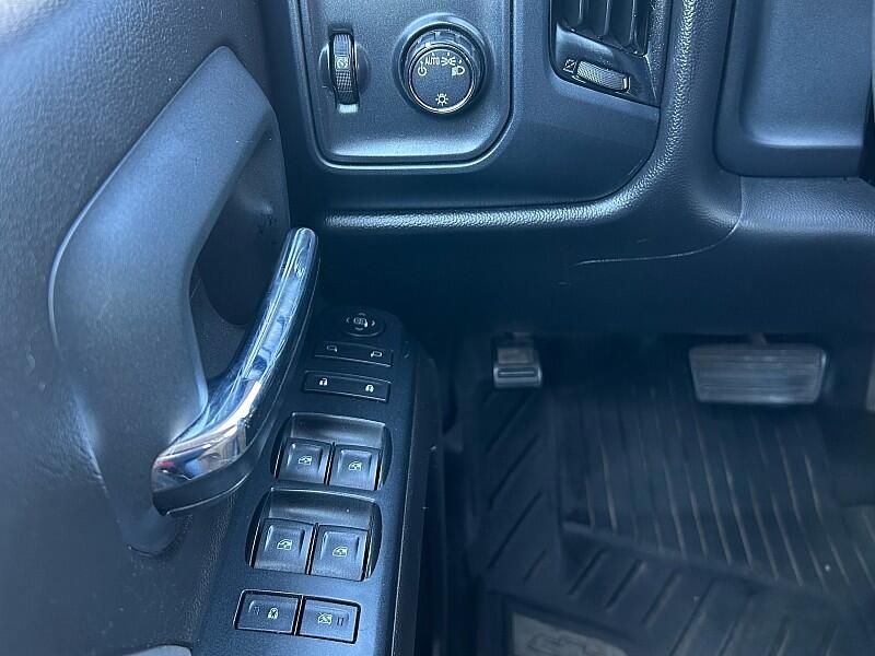 2017 Chevrolet Silverado 1500 LS photo 11